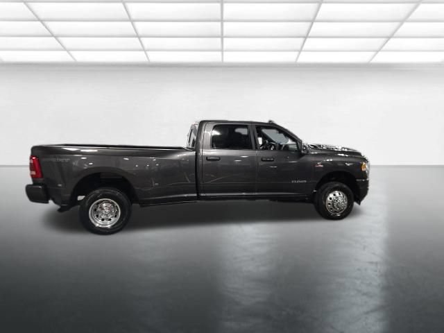 Used 2024 RAM 3500 Laramie w/ Sport Appearance Package AWD/4WD image 3