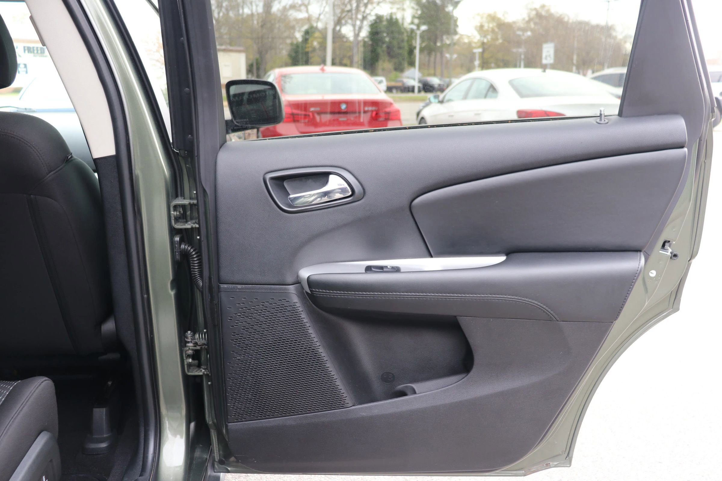 Used 2018 Dodge Journey SXT w/ Connectivity Group image 29