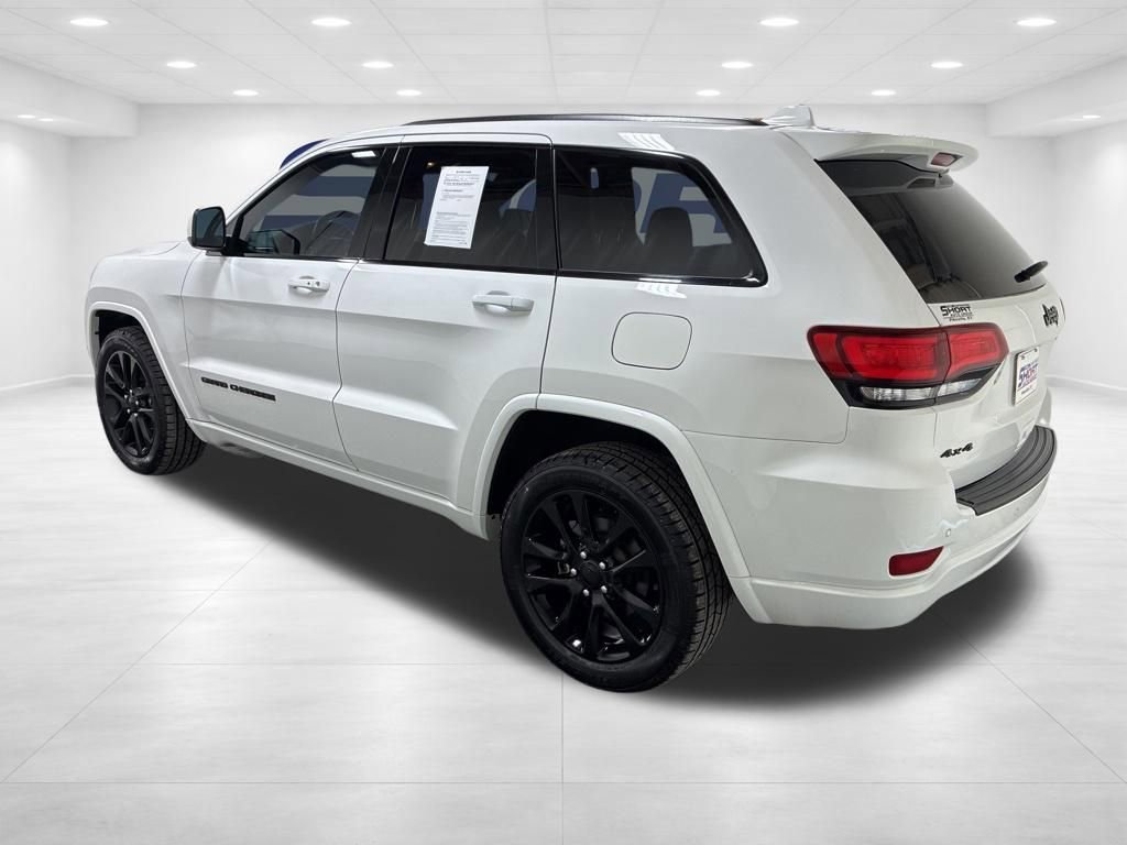 Used 2021 Jeep Grand Cherokee Laredo X image 8