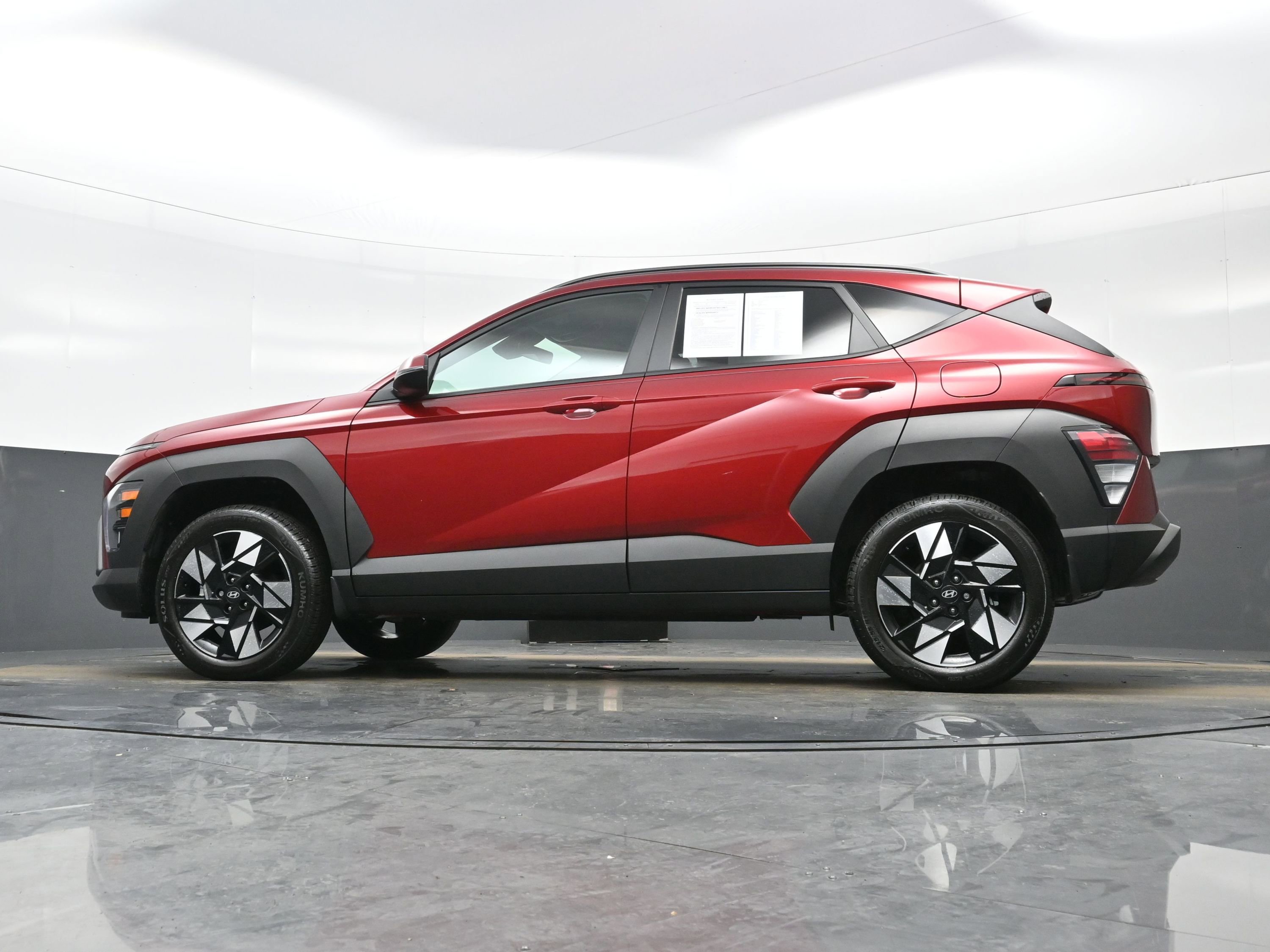 Used 2024 Hyundai Kona SEL w/ Convenience Package image 27