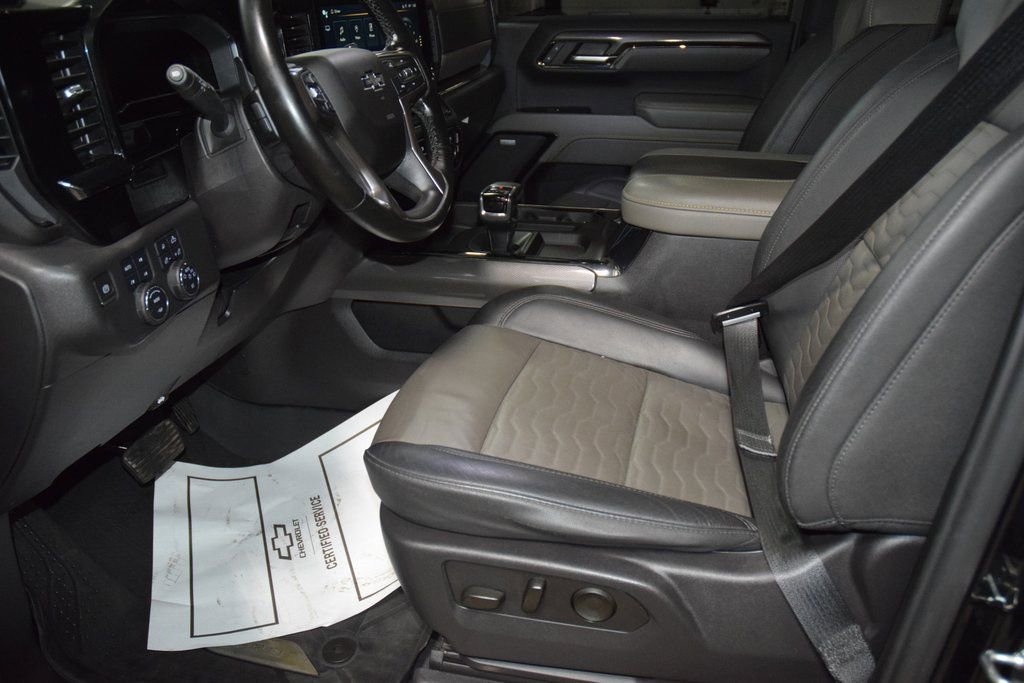 Used 2024 Chevrolet Silverado 1500 ZR2 image 39