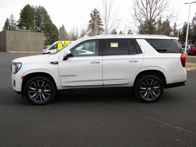 Used 2021 GMC Yukon Denali w/ Denali Premium Package AWD/4WD image 2