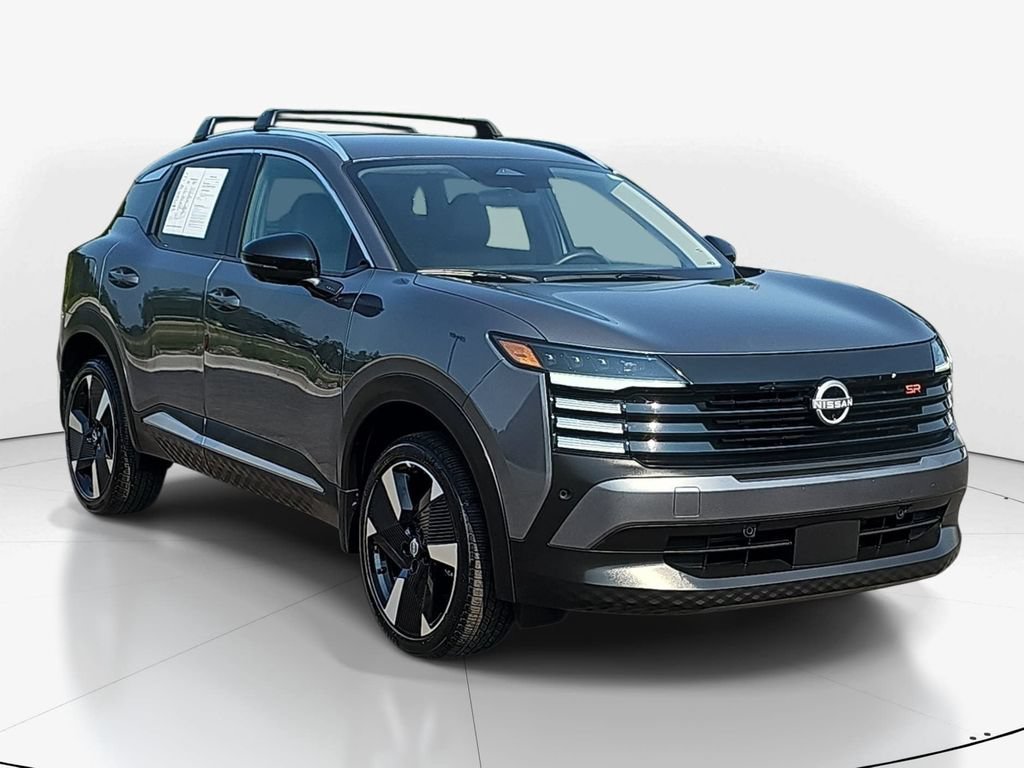 Used 2026 Nissan Kicks SR FWD image 3