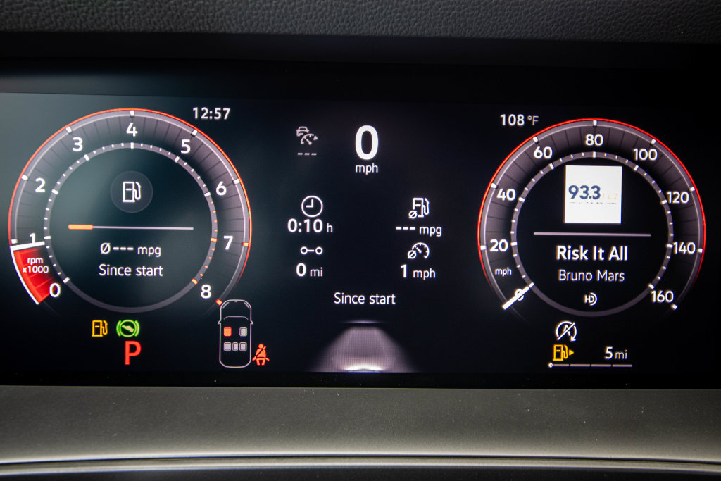 New 2026 Volkswagen Tiguan SE R-Line FWD image 39