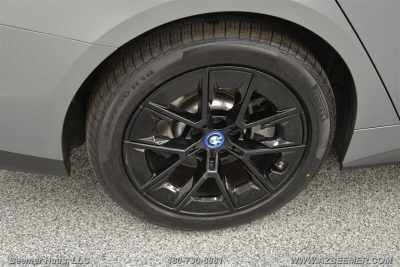 Used 2023 BMW i4 eDrive35 w/ Premium Package RWD image 47