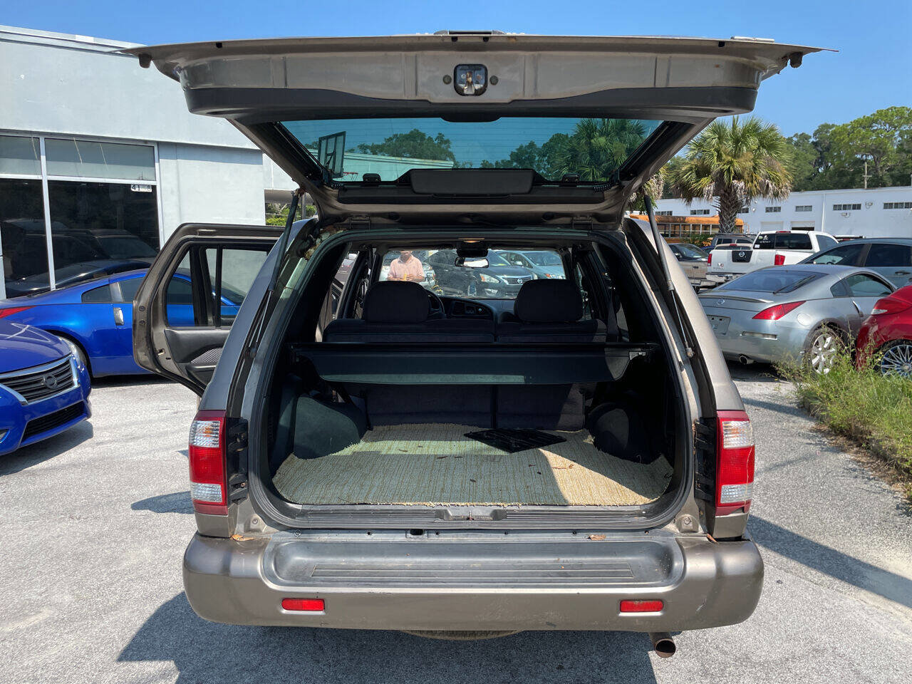 Used 2002 Nissan Pathfinder SE image 11