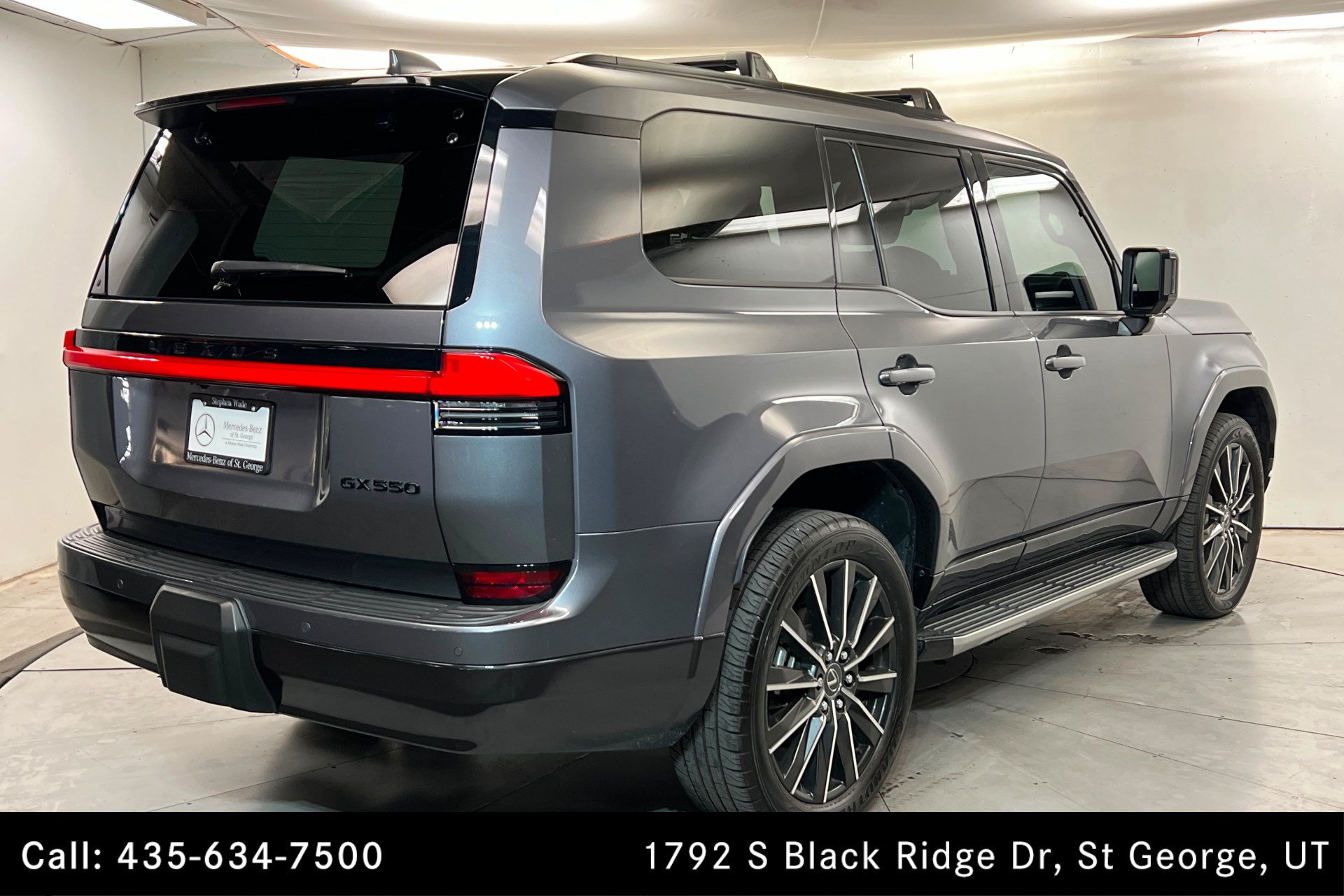 Used 2024 Lexus GX 550 w/ Accessory Package (Z1) AWD/4WD image 5