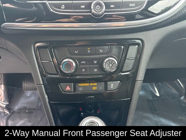 Used 2021 Buick Encore Preferred FWD image 27