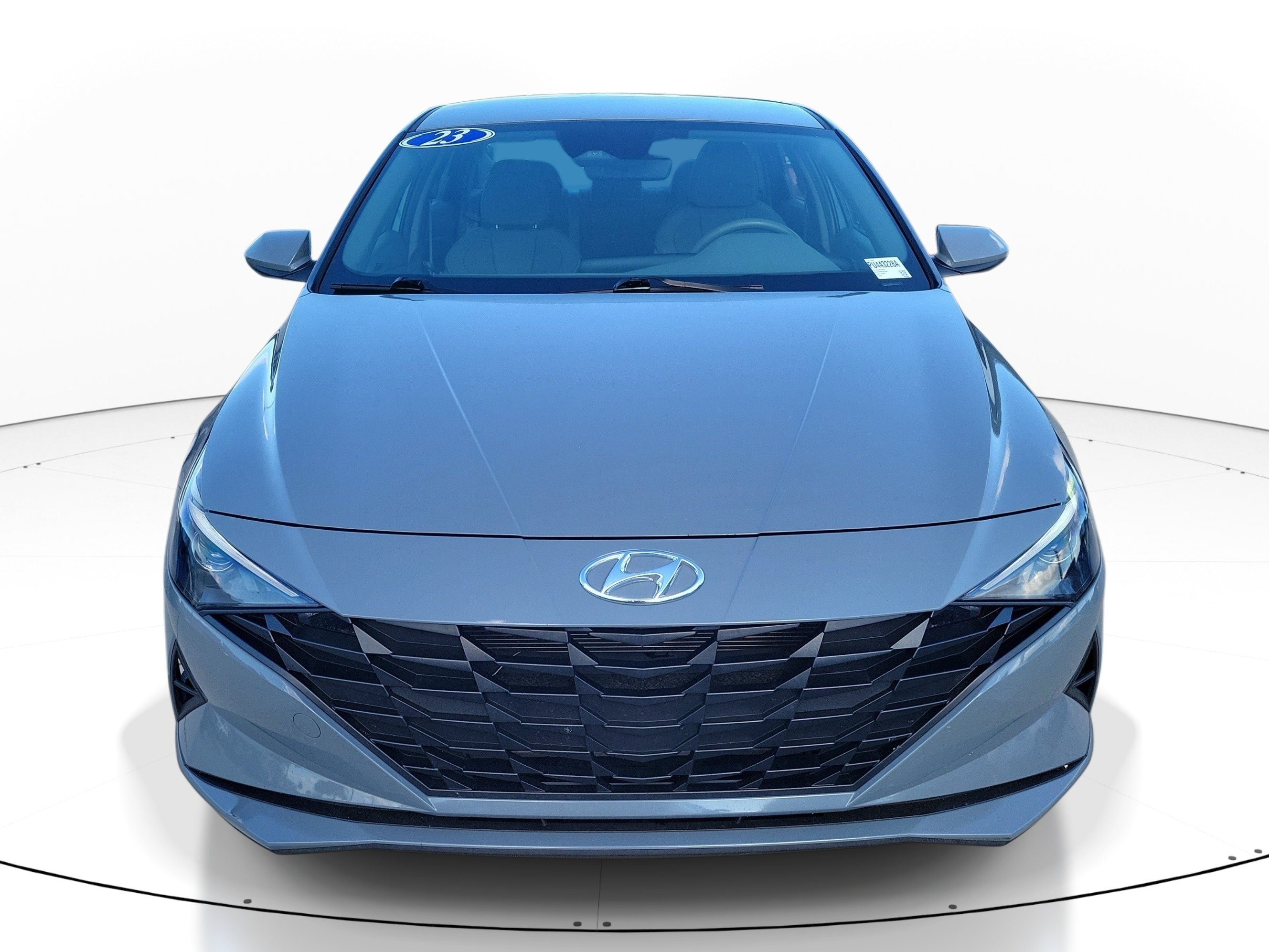 Used 2023 Hyundai Elantra SEL FWD image 2