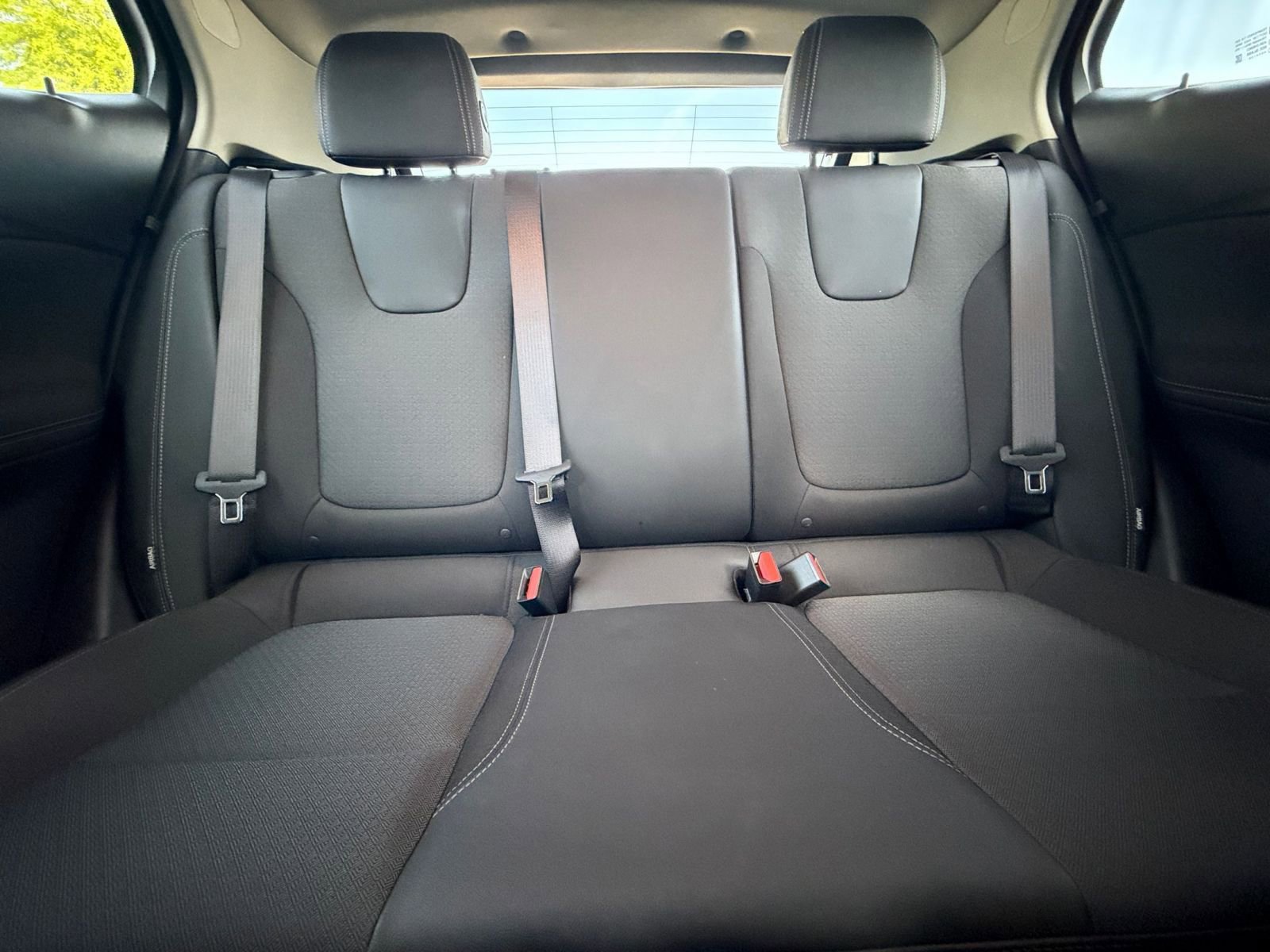 Used 2025 Buick Encore GX Preferred image 37