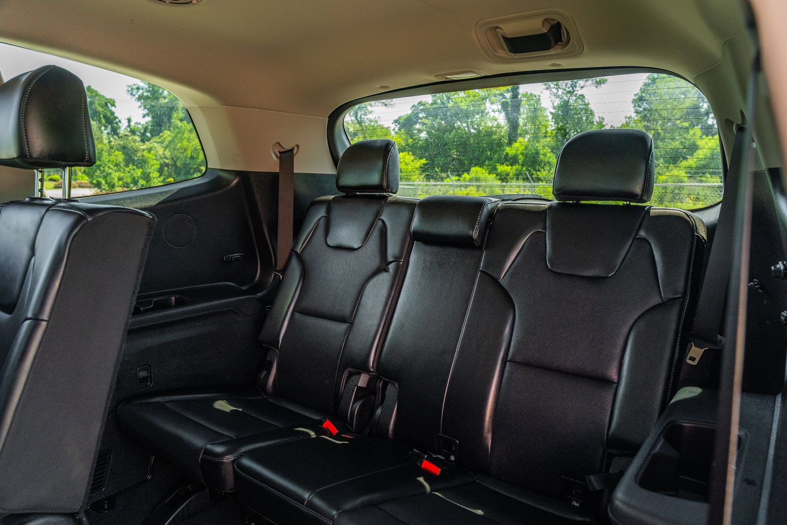 Used 2024 Kia Telluride LX FWD image 19