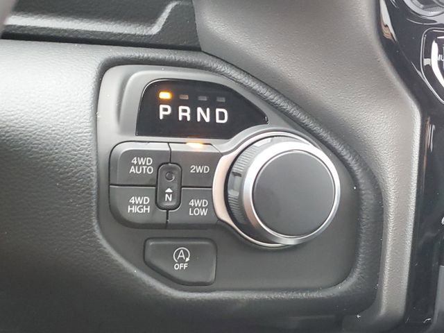 New 2026 RAM 1500 4x4 Crew Cab image 10
