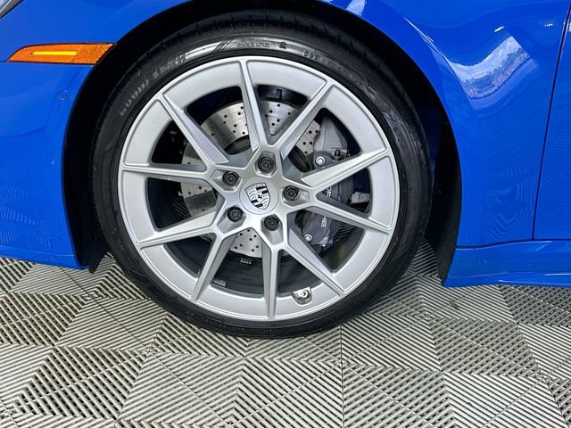 Used 2025 Porsche 911 Carrera RWD image 30