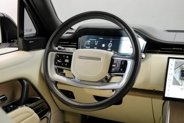 Used 2025 Land Rover Range Rover SE AWD/4WD image 22