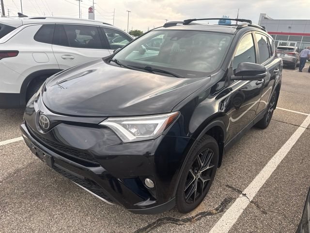 Used 2018 Toyota RAV4 SE w/ Power Extra Value Package AWD/4WD image 9