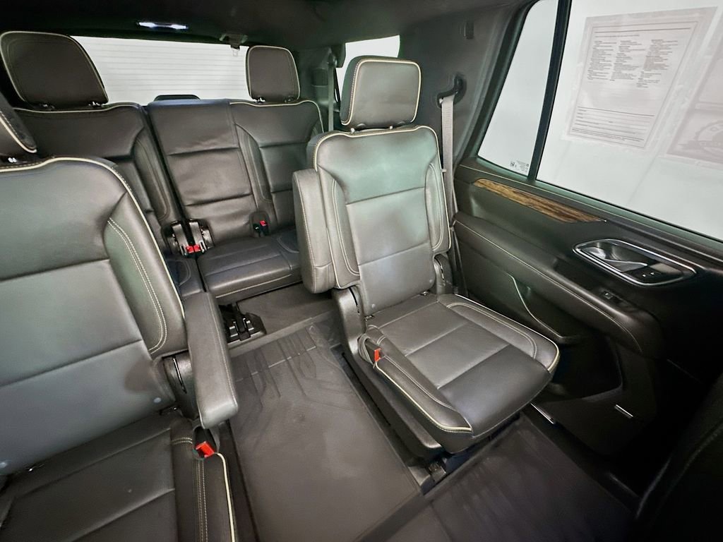 Used 2024 Chevrolet Tahoe Premier RWD image 14