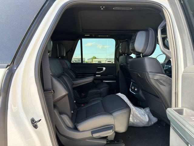 New 2026 Ford Expedition Max Platinum w/ Stealth Appearance Package AWD/4WD image 26