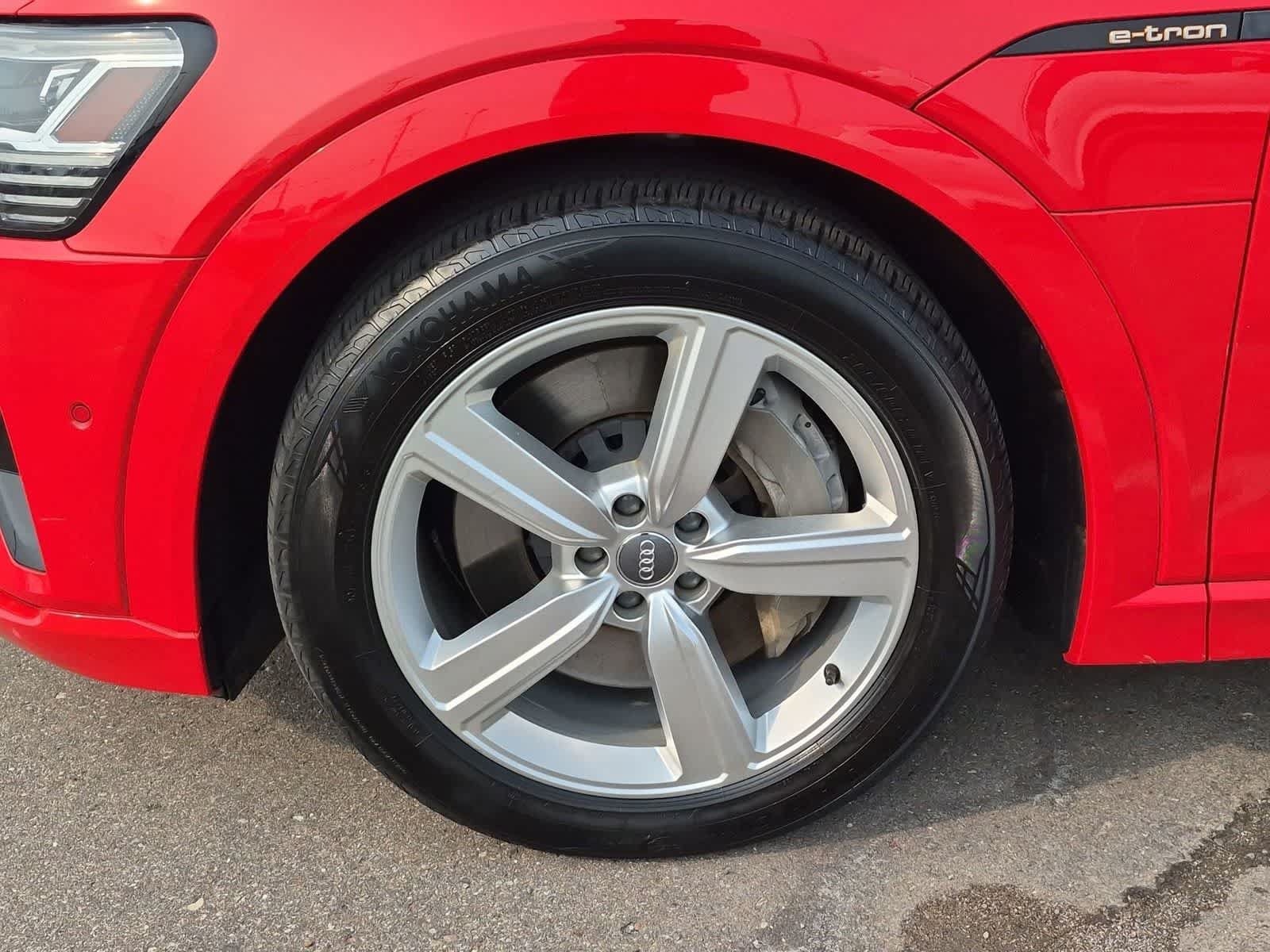 Used 2019 Audi e-tron Premium Plus AWD/4WD image 13