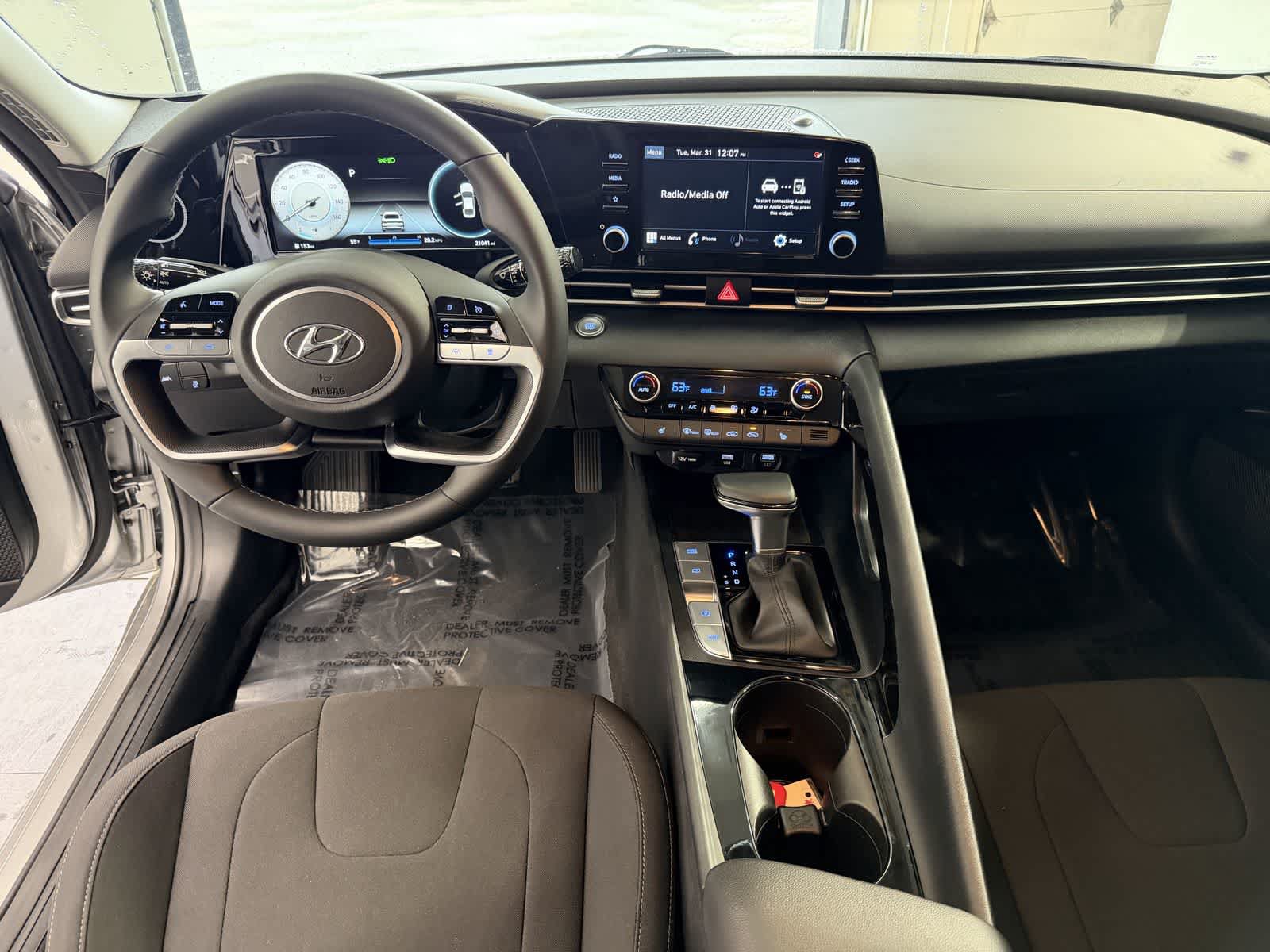Used 2021 Hyundai Elantra SEL w/ Convenience Package FWD image 12