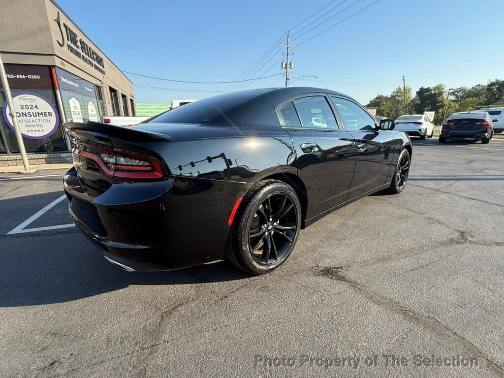 Used 2017 Dodge Charger SE w/ Blacktop Package image 16