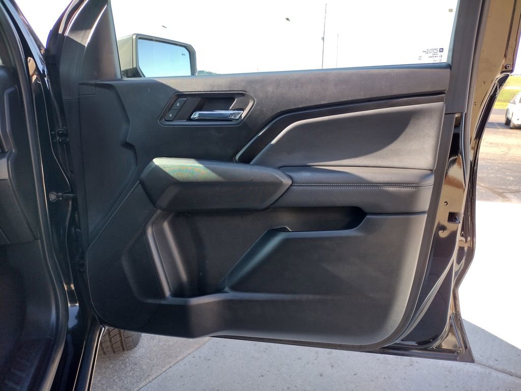 Used 2024 Chevrolet Colorado LT w/ LT Convenience Package AWD/4WD image 23