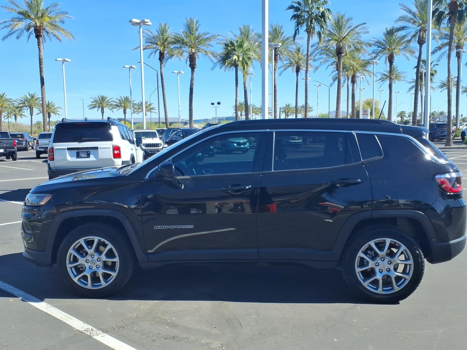 Used 2022 Jeep Compass Latitude image 7