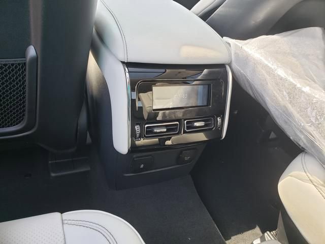 New 2026 Lincoln Aviator AWD image 15