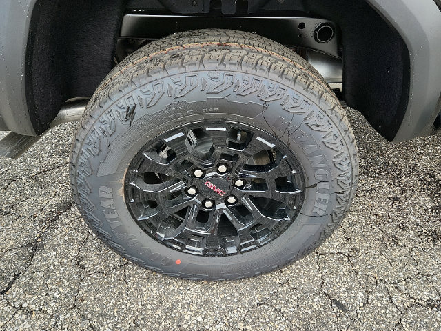 New 2026 GMC Canyon Elevation w/ Convenience Package RWD image 5