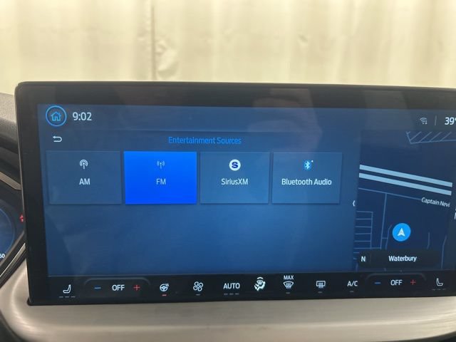 Used 2025 Ford Escape Platinum AWD/4WD image 16