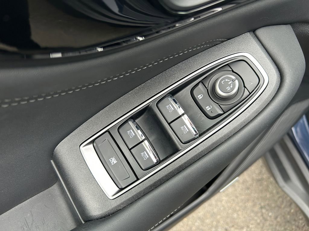 Used 2025 Subaru Outback Limited image 23
