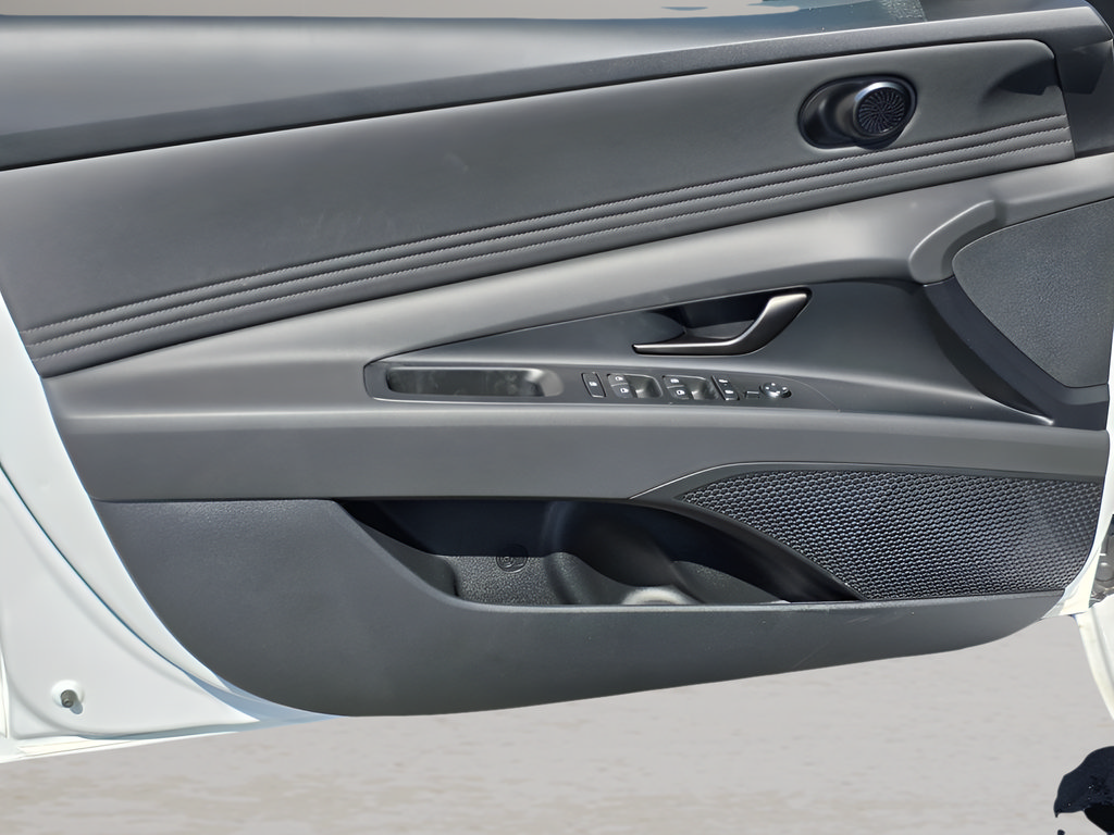 New 2026 Hyundai Elantra Sport FWD image 12