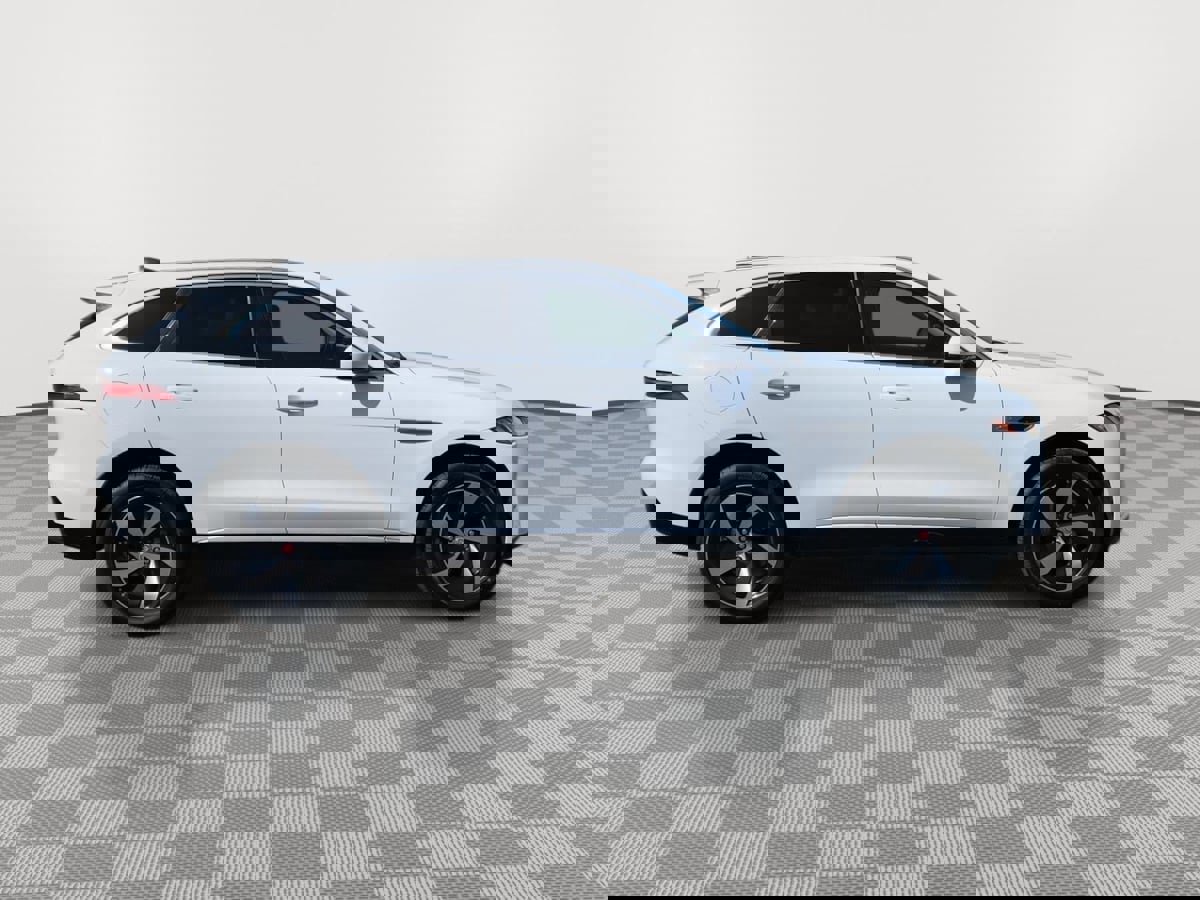 Used 2022 Jaguar F-PACE S image 2