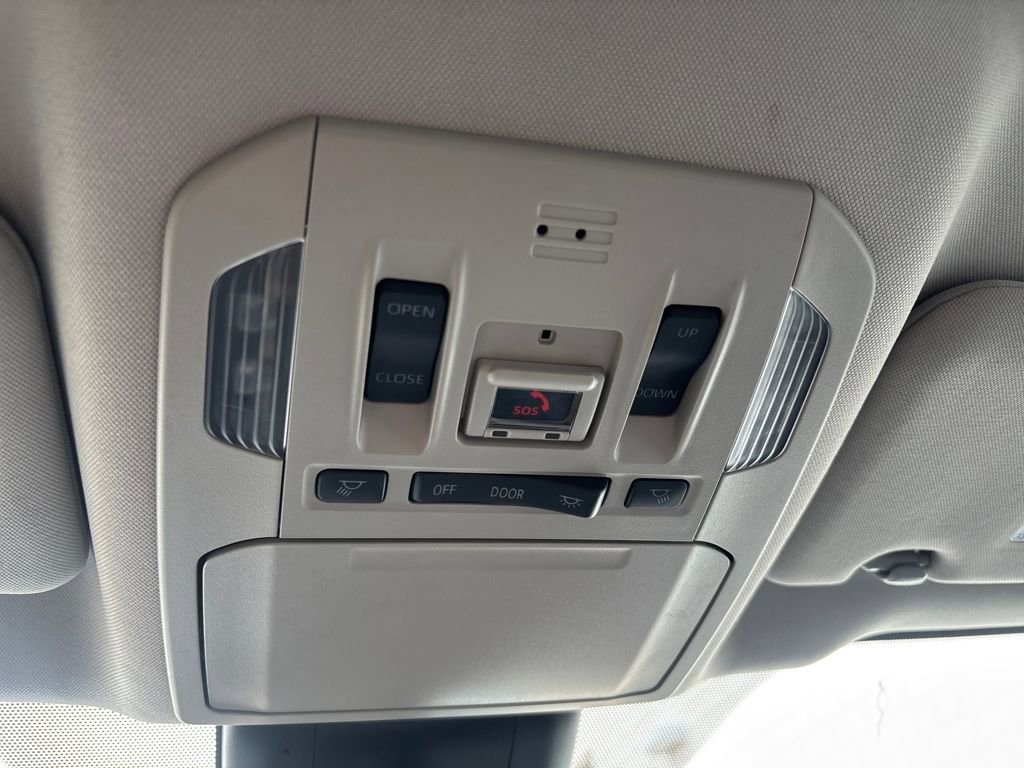 Used 2022 Toyota Highlander XLE image 15