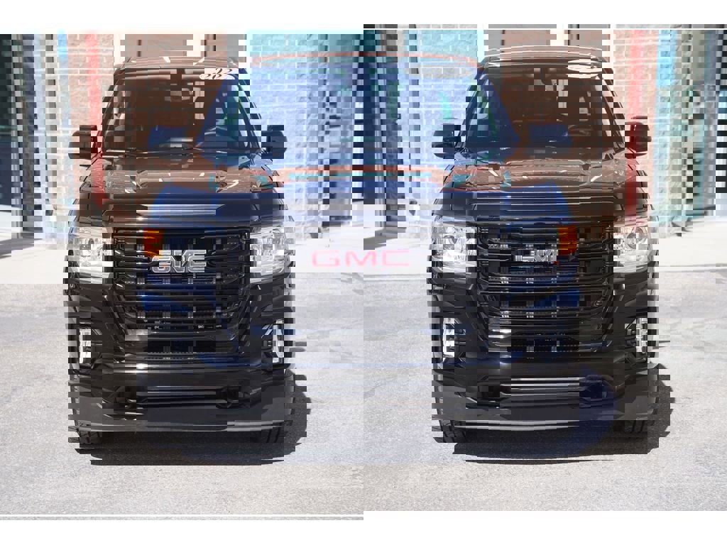 Used 2022 GMC Canyon Elevation image 2