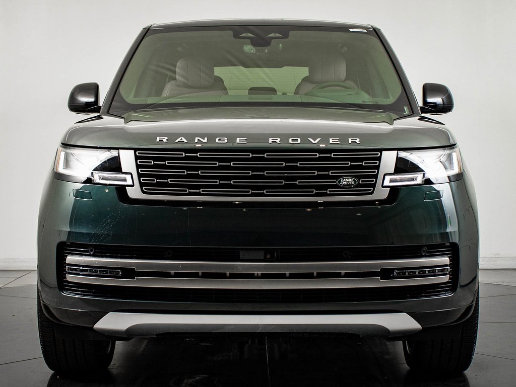 New 2026 Land Rover Range Rover SE video 2