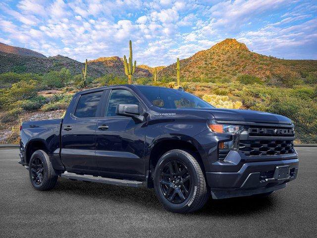 Used 2022 Chevrolet Silverado 1500 Custom RWD image 2