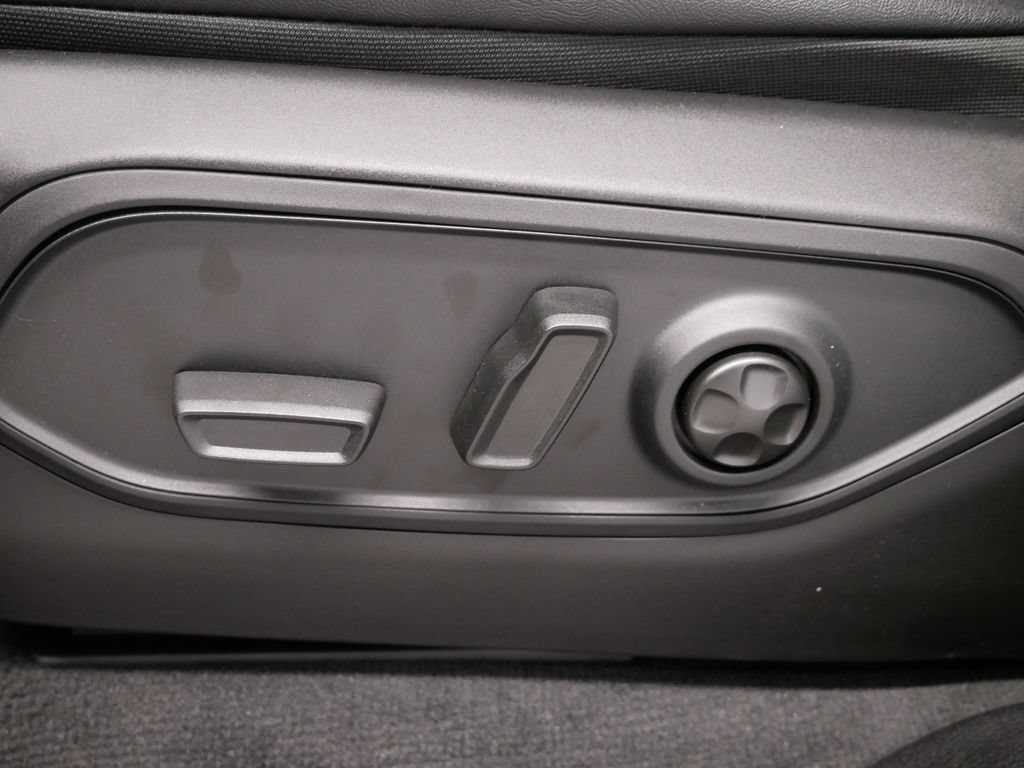 New 2027 Jeep Grand Cherokee Limited AWD/4WD image 21