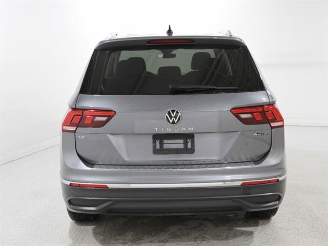 Certified 2024 Volkswagen Tiguan SE image 19