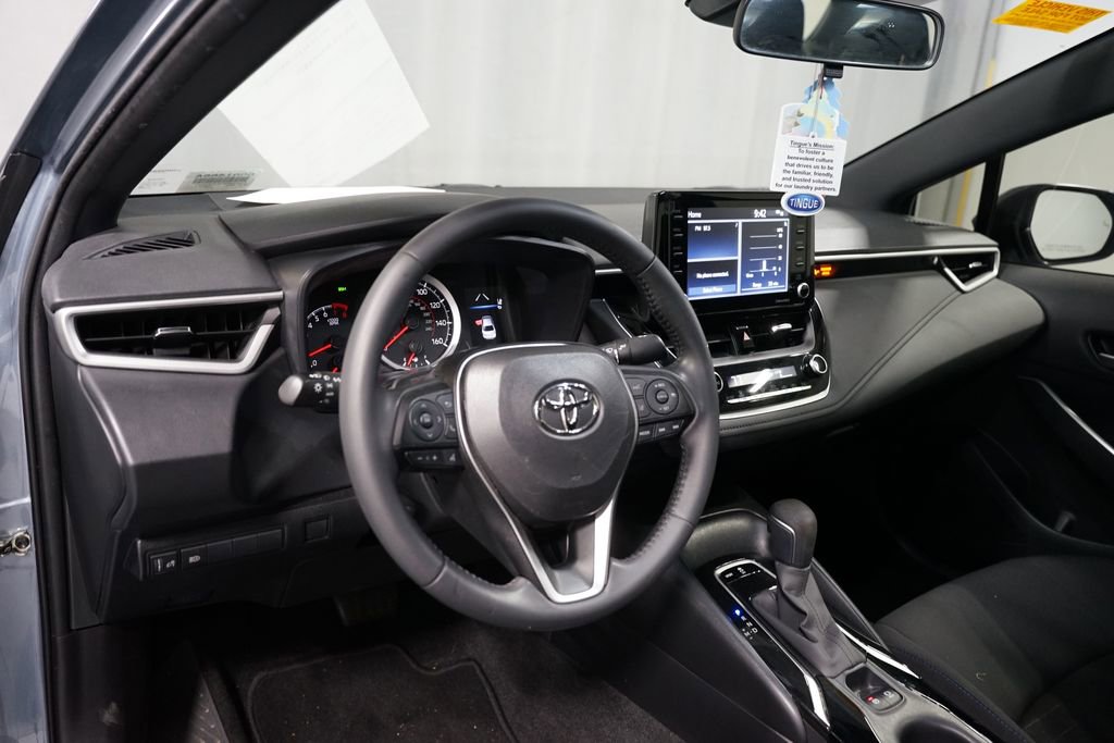 Used 2022 Toyota Corolla SE w/ SE Premium Package image 7