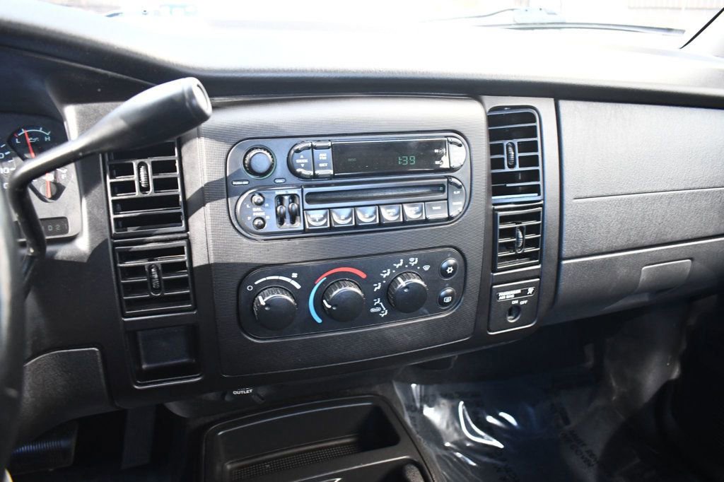 Used 2002 Dodge Dakota Sport image 11