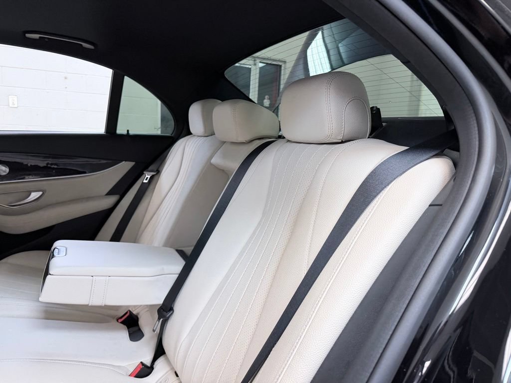 Used 2019 Mercedes-Benz E 300 image 26