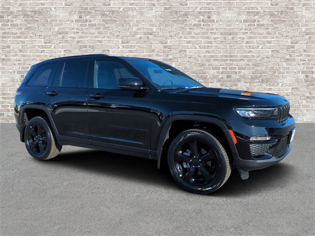 New 2025 Jeep Grand Cherokee Limited w/ Black Appearance Package