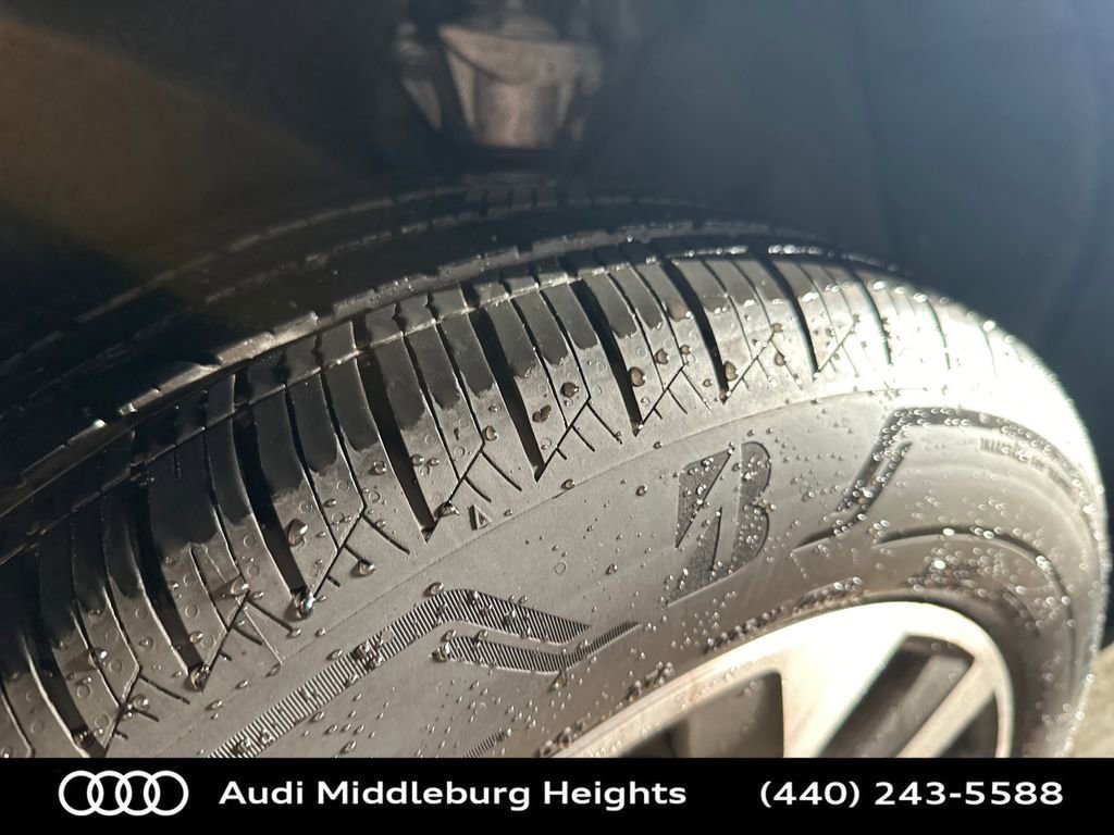 Certified 2025 Audi Q6 e-tron Premium Plus w/ Premium Plus image 32