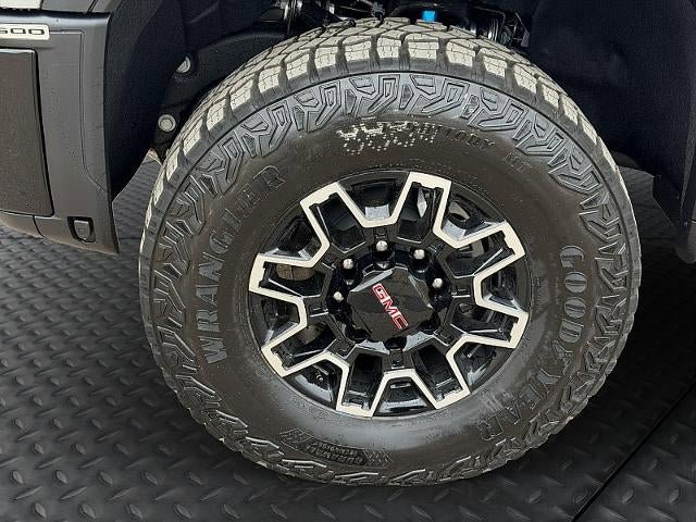 New 2026 GMC Sierra 2500 AT4X AWD/4WD image 10
