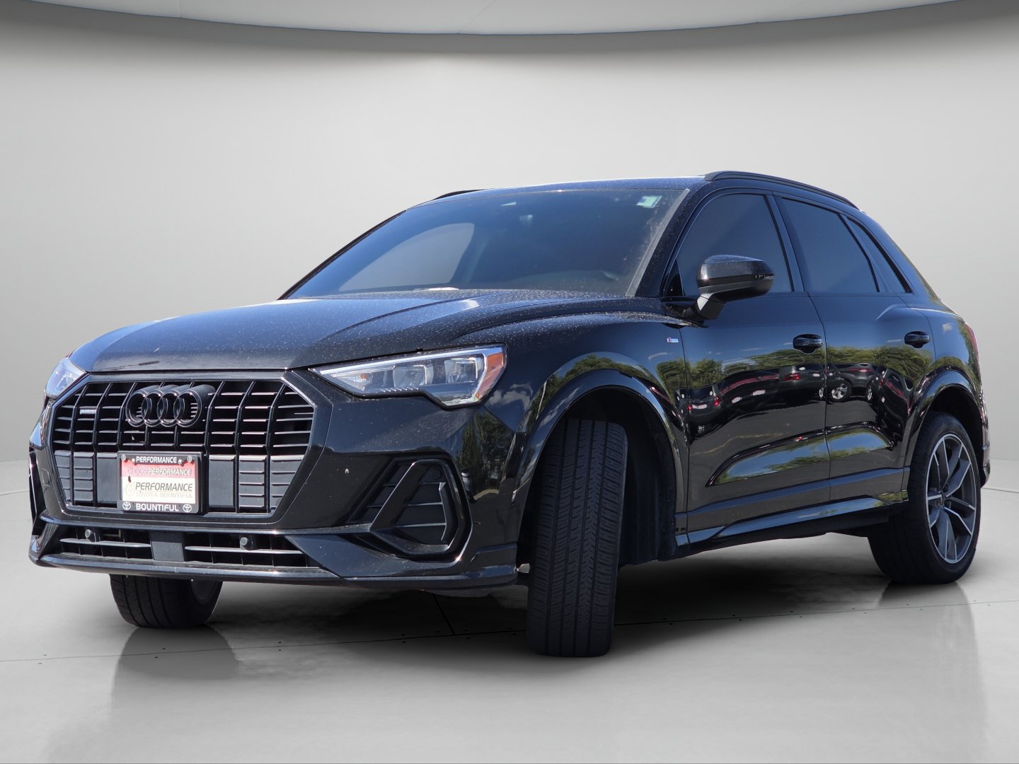 Used 2022 Audi Q3 2.0T Premium w/ Black Optic Sport Package AWD/4WD image 19