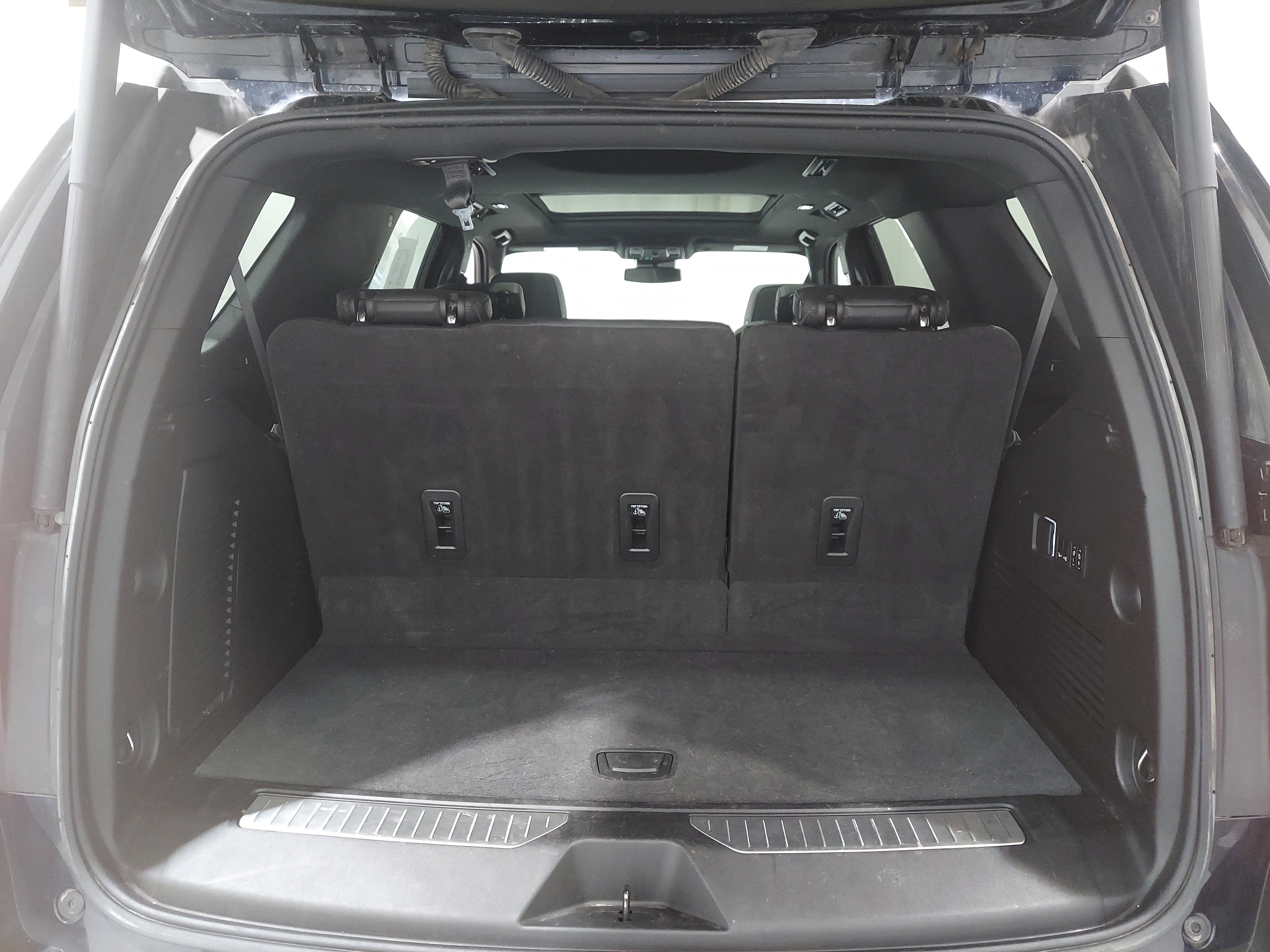 Used 2023 Chevrolet Tahoe RST w/ Luxury Package AWD/4WD image 20