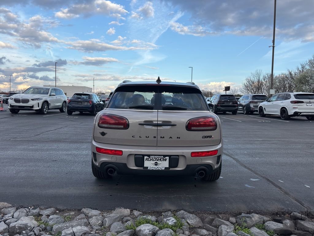 Used 2022 MINI Cooper Clubman S w/ Premium Package image 5
