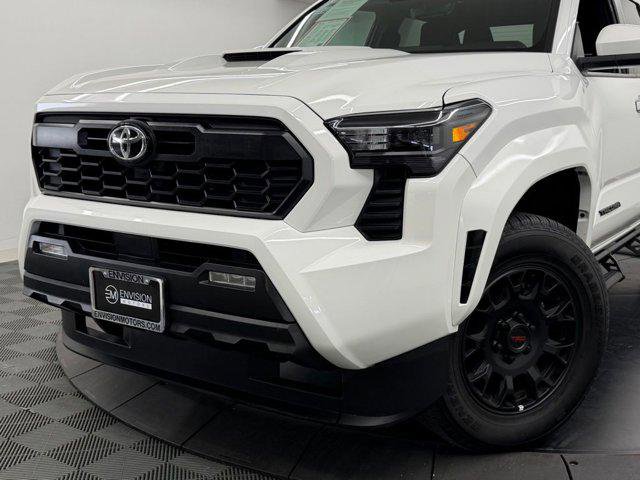 Certified 2024 Toyota Tacoma TRD Sport image 3