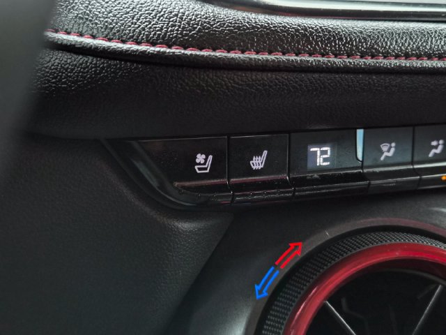 Used 2023 Chevrolet Blazer RS w/ Enhanced Convenience Package FWD image 31