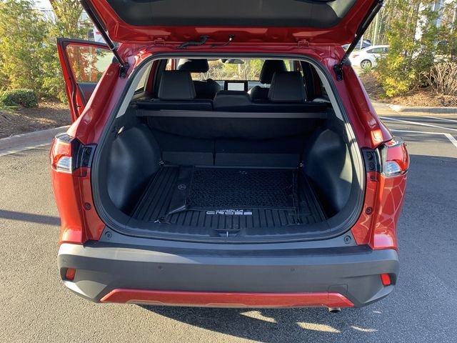 Certified 2023 Toyota Corolla Cross XLE image 33